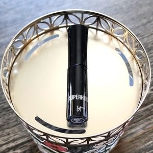 🌟NWOT🌟 iT COSMETICS Superhero Elastic Stretch Volumizing &Lengthening  Mascara